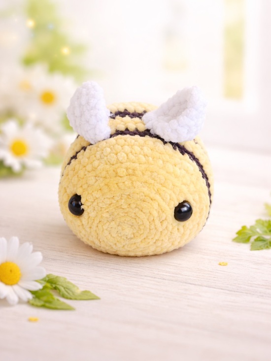 Other - Handmade 5 inch crochet bee plushie